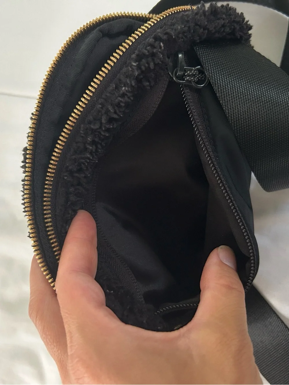 lululemon athletica Black Sherpa Belt Bag